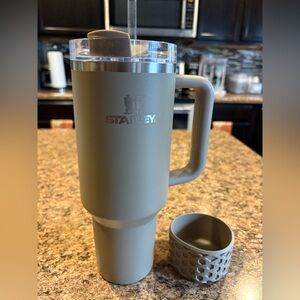 Stanley Basic Brown 40oz Quencher